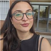 Studentessa universitaria offre ripetizioni e aiuto compiti di inglese