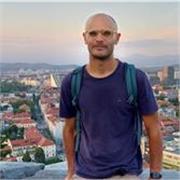 Prof di sostegno e di filosofia offre ripetizioni in tutte le materie umanistiche