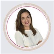 Profesora en Formación Profesional en procesos sanitarios, alta experiencia en prótesis dental. También en el área de logopedia 