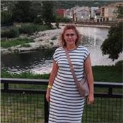 Diplomada en Ciencias Empresariales, se ofrece para dar clases de matemáticas. 
Soy una persona con mucha paciencia y perseveranci