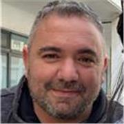 Profesor de piano para principiantes, grado elemental, y personas que nunca han tocado el piano y quieren aprender como hobbie