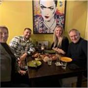 Me defino como apasionado por lo que hago y experto trasmitir conocimiento de manera muy didáctica para estudiantes de colegio