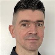 Diplômé de l'INALCO et titulaire du JLPT N1 enseigne le japonais pour tous niveaux