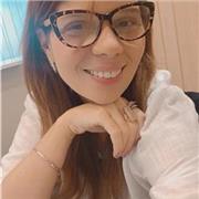 Professora de inglês para criança na primeira infância