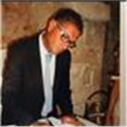 Sono stato Avvocato per 15 anni e adesso vorrei insegnare come faceva mio padre. Sono specializzato in Educazione Civica