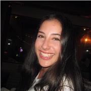 ¡Soy una chica joven con ganas de ayudar a los peques a mejorar sus notas de manera divertida!