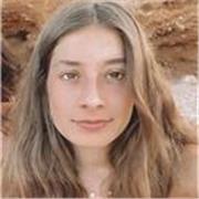 Clases de refuerzo para ayudar a estudiar a niños/as de primaria