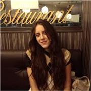 Insegnante di francese online, con doppia laurea in lingue, offre lezioni personalizzate per studenti e adulti di ogni livello. 