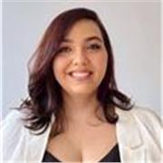 Professora de Português, Redação e Literatura