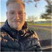 Mathe/Physik- Tutor, der Kinder aller Altersgruppen unterstützt (online).