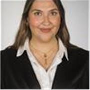 Me llamo Mar y tengo 19 años. Estoy estudiando Psicología y por las tardes entreno a niños de entre 4 y 8 años a baloncesto. 
Me encanta trabajar con niños y jovenes 