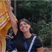 Entrenadora a nivel personal y grupal, enfocada en cumplir objetivos a corto, mediano y largo plazo, buscando construir un hábito 