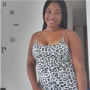 Profesora del área castellanos ,literatura con disposición de enseñar a leer y escribir a niños que tengan dificultades en esta área