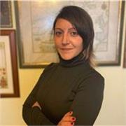 Profesora de Lengua castellana y Literatura con más de diez años de experiencia. Apoyo, tutorización y pruebas específicas