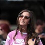 Laureata in Scienze della formazione primaria, specializzata nel sostegno, sono docente di sostegno alla scuola primaria anni