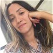 Laureata in lingue si offre per lezioni private online di inglese e italiano