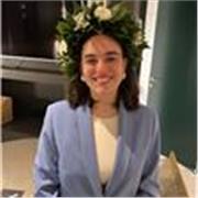 Ragazza laureata con ottimo livello di inglese certificato Cambridge School, offre ripetizioni a ragazzi online