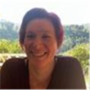 Delphine Profesora Nativa