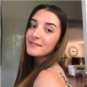 Étudiante en BTS, donne des cours de français en visioconférence