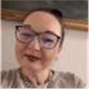 I offer private lessons tailored to your level and learning needs.
