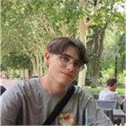 Estudiante de Marketing en la UA ofrece clases particulares