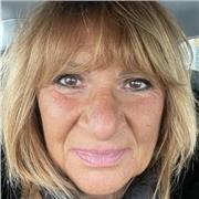 Annuncio: Lezioni Private di Inglese
Offro lezioni private di inglese per bambini e ragaz:
	•	Principianti: per chi vuole iniziar