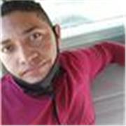 Profesor de matemáticas enseña de manera apropiada y accequible
