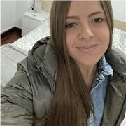 Profesora titulada en Infantil y Primaria, especializada en Pedagogía Terapéutica y auxiliar de Montessori (Bilbao)