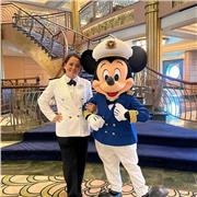 Maestra de inglés y español con experiencia con niños, adolescentes y adultos