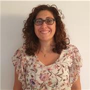 Esperta di impaginazione e grafica. Lavoro da più di vent'anni nel settore e ho conseguito da poco la Certificazione Aca Adobe. Esperienza completa dalla progettazione iniziale alla prestampa