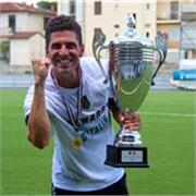 Ciao, io sono Damiano!
Se sei alla ricerca di un personal trainer che ti segua meticolosamente nel tuo percorso fitness con videochiamate, lezioni online, reperibilità tramite messaggio, sono la persona che fa per te. 
Non esitare a contattarmi!