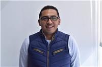 Profesor de Inmunología y Farmacología brinda clases electrónicas