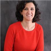 Je donne des cours particuliers d'initiation musicale, solfège et histoire de la musique, piano . De même je donne des cours de flûte à bec niveau débutant et avancé.