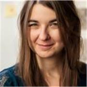 Bonjour ! Profesora y coach nativa de Francés, dinámica, online/en Madrid, 10 años de experiencia ! Tambien escritora de ficcion