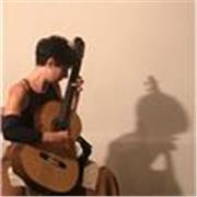 Insegnante di chitarra per bambini e adulti di tutte le età