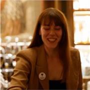 I’m an outgoing person, focused on connecting with people, creative and authentic! My lessons are for anyone who wants to improve!