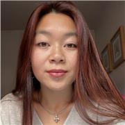 Profesora de catalán imparte clases