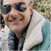 Salve sono un Architetto ed impartisco lezioni private a studenti delle scuole elementari, medie e superiori. 