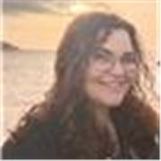 Soy una chica muy alegre, trabajadora y responsable. Tengo el titulo de monitora, de animación sc y el grado en Educación