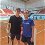 Doy clases de tenis particulares y grupales a todo tipo de niveles y edades