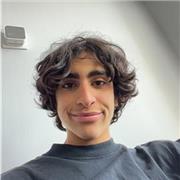 Gym trainer providing one to one sessions on building muscle, and tips to burn fat