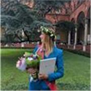 Studentessa magistrale in finanza presso l'Università Cattolica offre ripetizioni online per materie di stampo economico