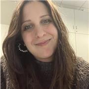 Esperta in Neuropsicologia. Triennale in psicologia, magistrale in Neuroscienze è attualmente frequentante al terzo anno di specializzazione in Neuropsicologia a Padova. Esperienza anche con studenti con DSA