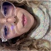 Maestra español en clases en línea para niños de primaria