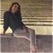 Profesora titulada en la enseñanza de español con 17 años de experiencia enseñando en todos niveles incluyendo universitario.