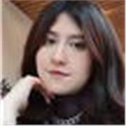 Maestra joven con certificación en IELTS C1 en inglés, experiencia en el extranjero y amplias capacidades de enseñanza del idioma
