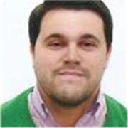 Profesor de bachillerato apto para todas las edades y niveles.