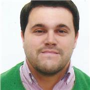 Profesor de bachillerato apto para todas las edades y niveles.