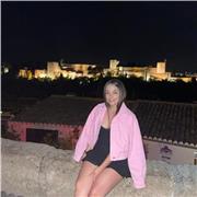 Profesora de primaria apta para todas las edades y niveles.