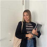 Soy una persona formada en Marketing digital, Community manager y con muchos conocimientos sobre redes sociales.